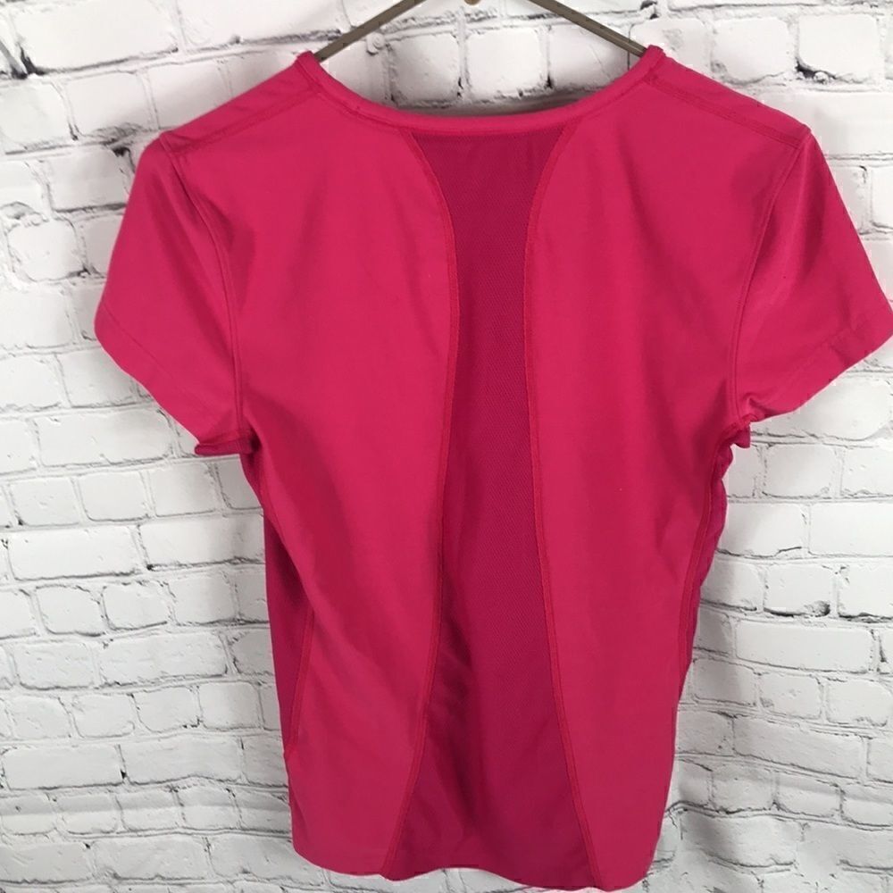 Nike Dri-Fit Running top EUC Size Small Fuchsia - Picture 6 of 6